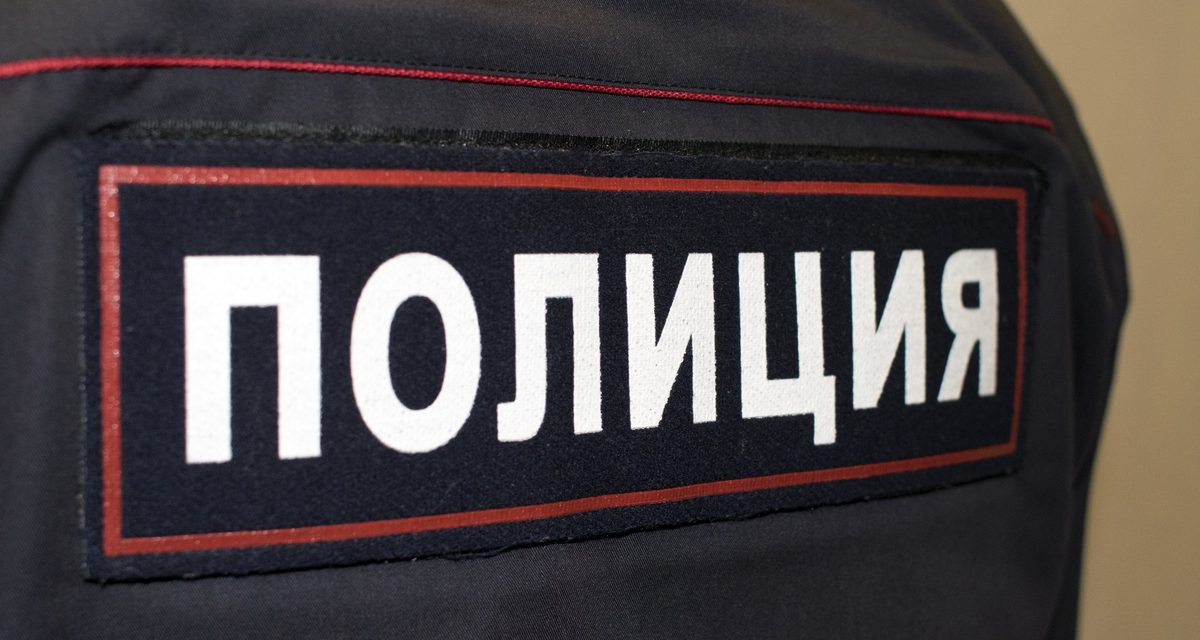 Женщина выронила кошелёк с 31,5 тысячи у автомойки в ТЦ — полиция нашла подозреваемую