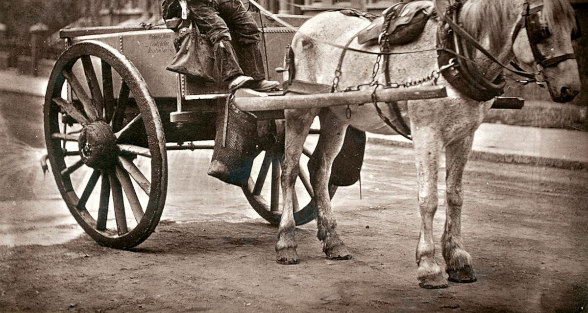 В Бурятии первые сыщики в 1922 году работали на двух лошадях и писали ориентировки под копирку